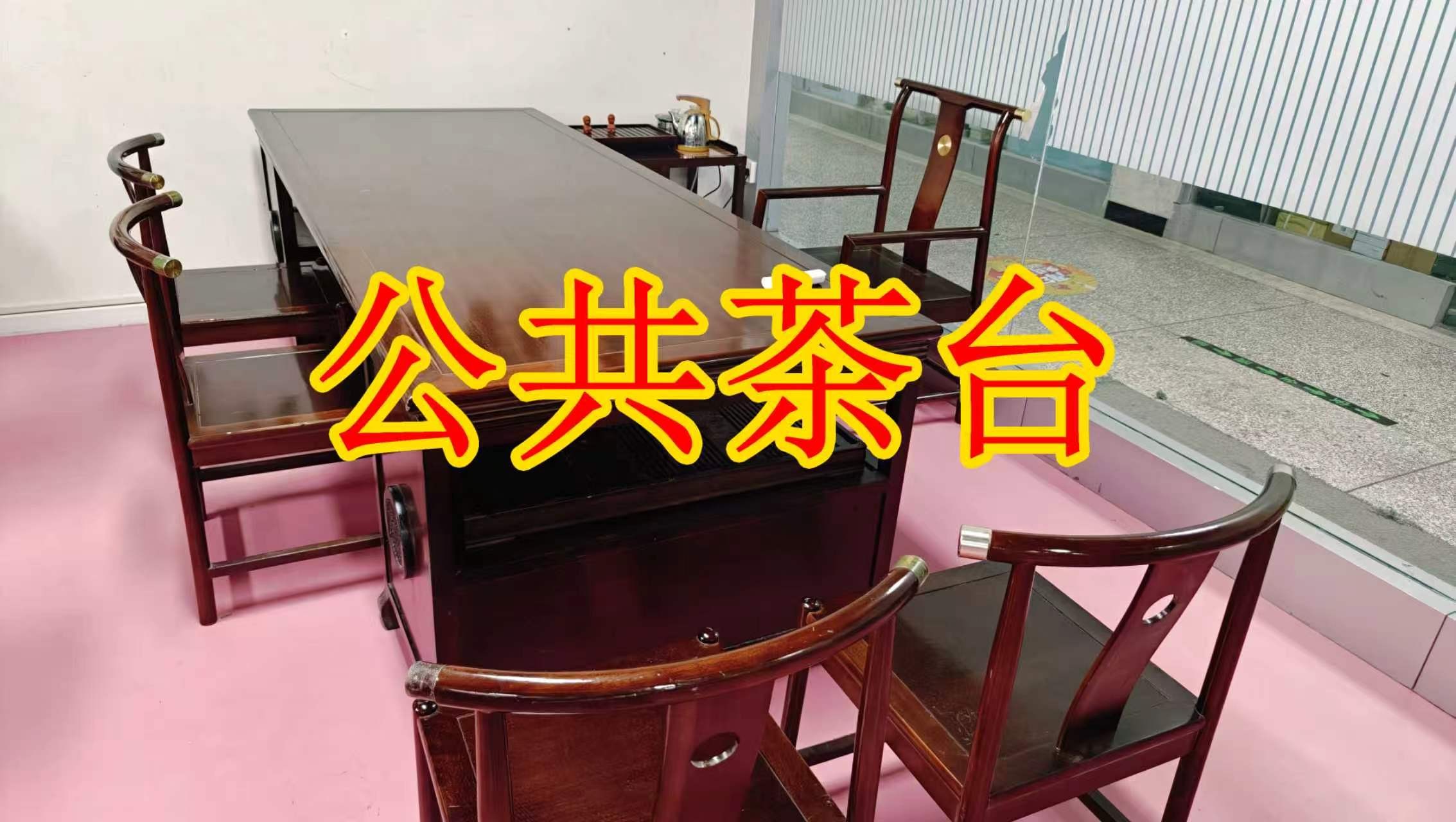 西大街面积灵活：小面积办公室至大面积办公、经营空间均可选择； 部分房源可注册公司，满足企业办公需求； 商铺临街，具备上下水、用电等经营条件； 适合副食品、茶叶、酒水、百货、电商、培训、办公等多种行业。